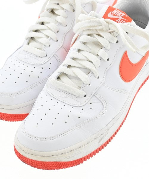 NIKE รองเท้าผ้าใบ