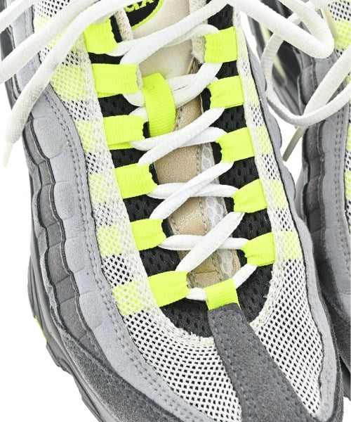 NIKE รองเท้าผ้าใบ
