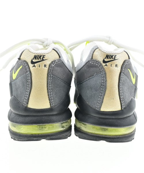 NIKE รองเท้าผ้าใบ