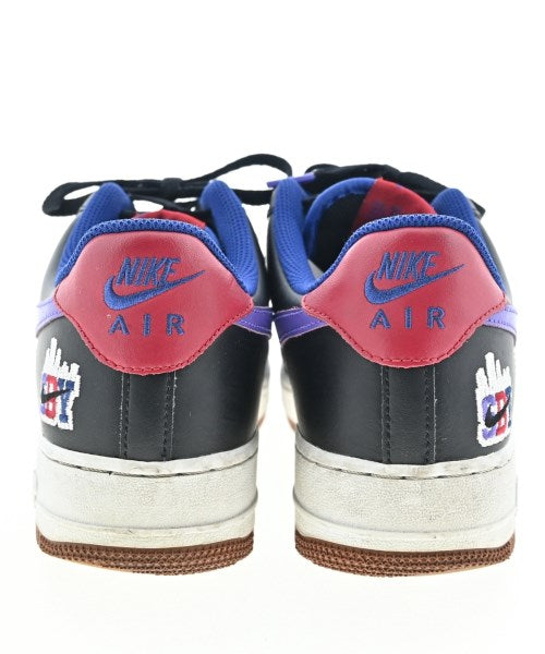 NIKE รองเท้าผ้าใบ