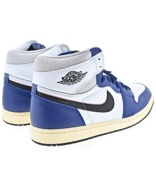 NIKE รองเท้าผ้าใบ