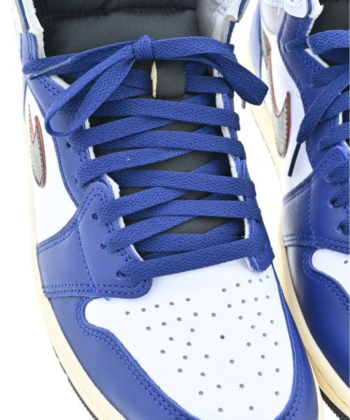 NIKE รองเท้าผ้าใบ