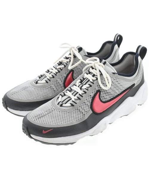 NIKE รองเท้าผ้าใบ