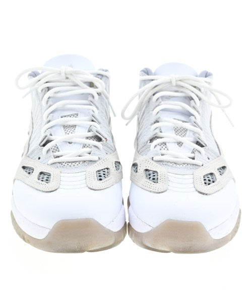 NIKE รองเท้าผ้าใบ