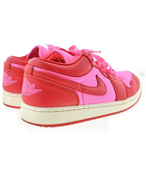 NIKE รองเท้าผ้าใบ