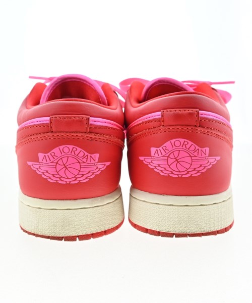 NIKE รองเท้าผ้าใบ