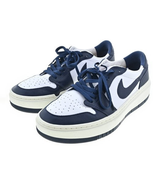 NIKE รองเท้าผ้าใบ