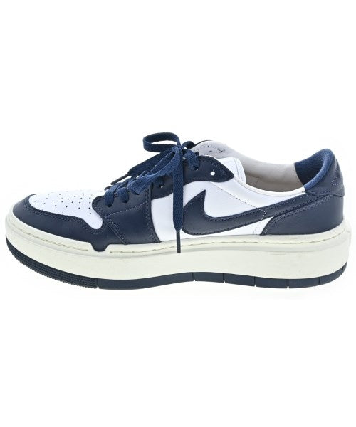 NIKE รองเท้าผ้าใบ