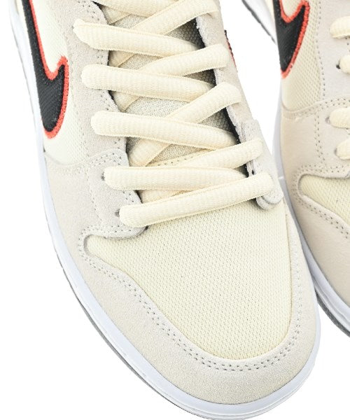 NIKE รองเท้าผ้าใบ