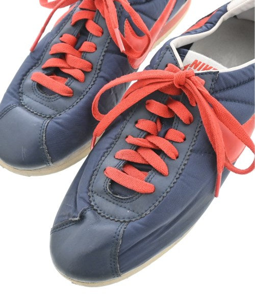 NIKE รองเท้าผ้าใบ