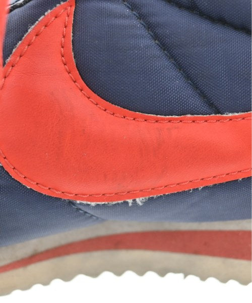 NIKE รองเท้าผ้าใบ