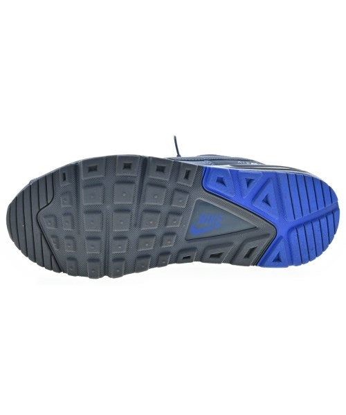 NIKE รองเท้าผ้าใบ