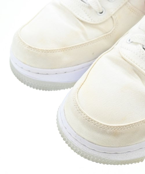 NIKE รองเท้าผ้าใบ