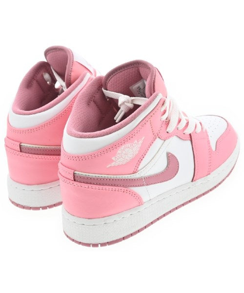 NIKE รองเท้าผ้าใบ