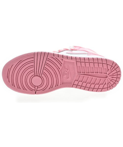 NIKE รองเท้าผ้าใบ