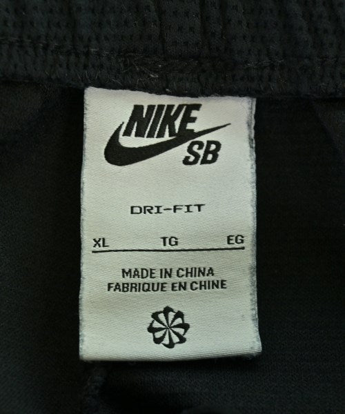 NIKE กางเกงขาสั้น