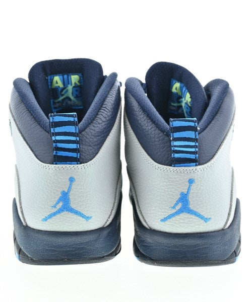 NIKE รองเท้าผ้าใบ