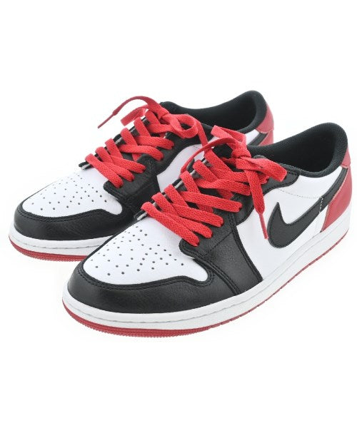 NIKE รองเท้าผ้าใบ