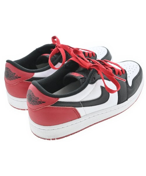 NIKE รองเท้าผ้าใบ