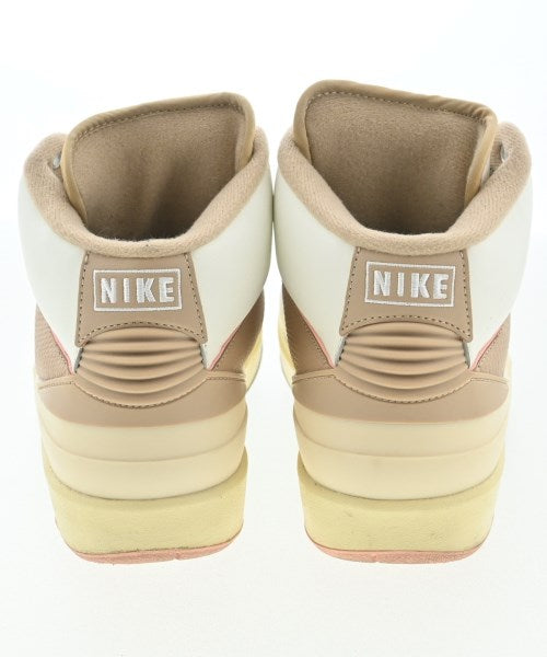 NIKE รองเท้าผ้าใบ