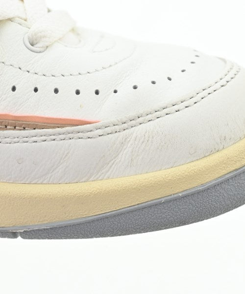 NIKE รองเท้าผ้าใบ