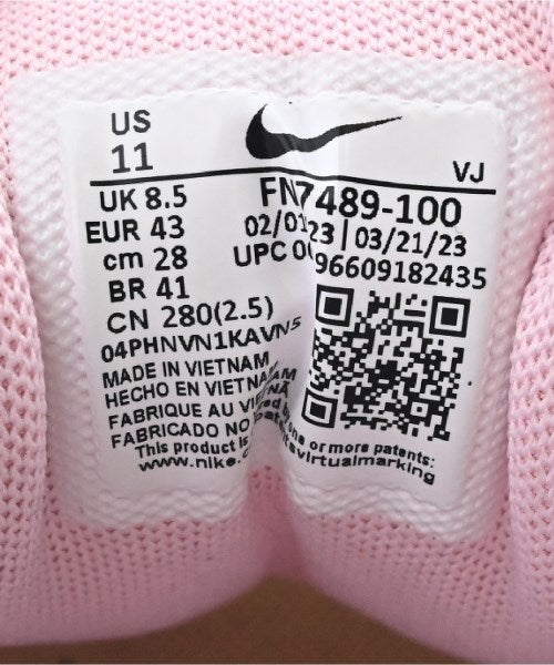 NIKE รองเท้าผ้าใบ