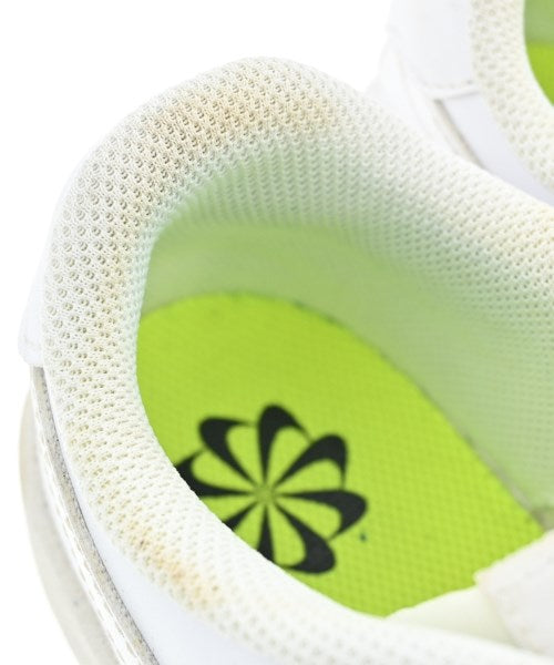 NIKE รองเท้าผ้าใบ