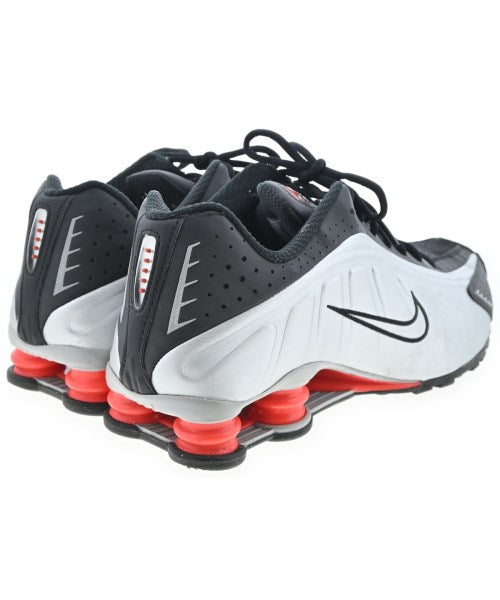 NIKE รองเท้าผ้าใบ