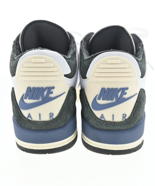 NIKE รองเท้าผ้าใบ