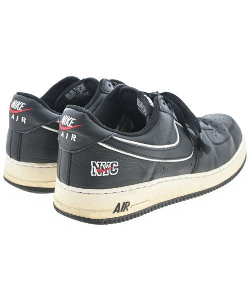 NIKE รองเท้าผ้าใบ