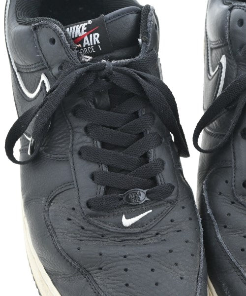 NIKE รองเท้าผ้าใบ