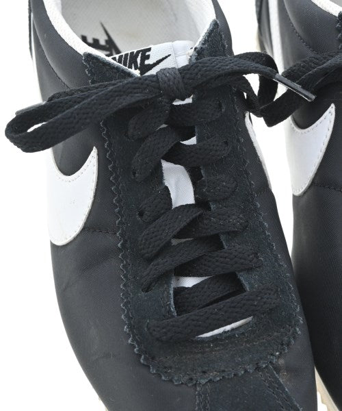 NIKE รองเท้าผ้าใบ