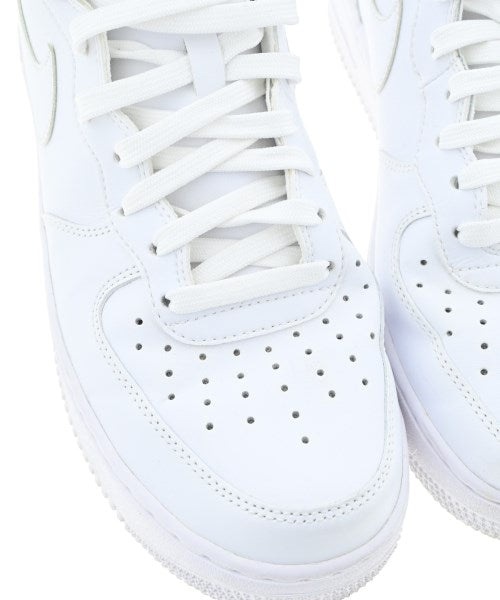 NIKE รองเท้าผ้าใบ