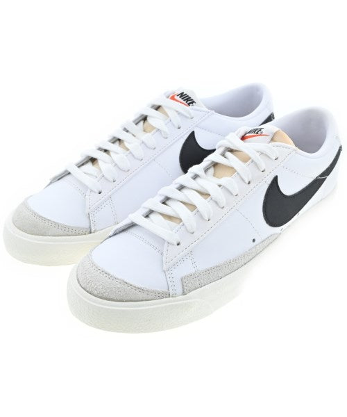 NIKE รองเท้าผ้าใบ