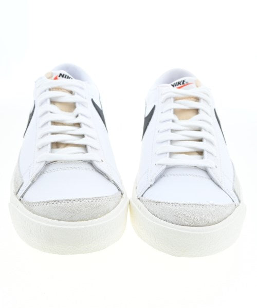 NIKE รองเท้าผ้าใบ