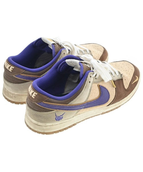 NIKE รองเท้าผ้าใบ