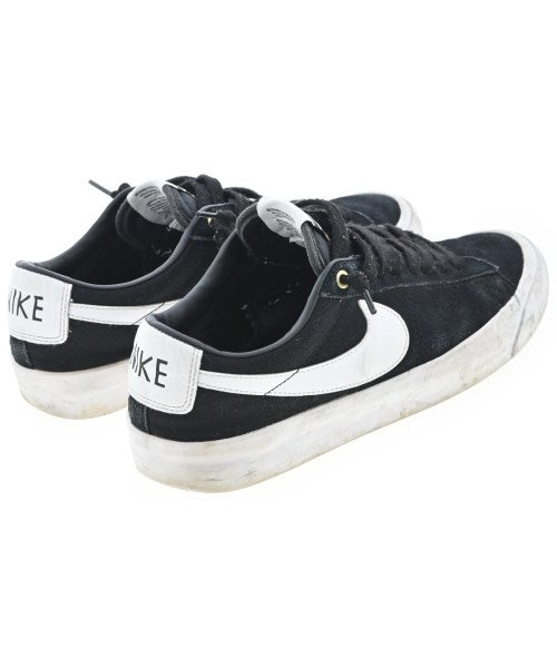 NIKE รองเท้าผ้าใบ