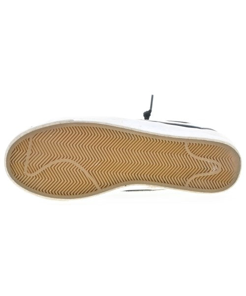 NIKE รองเท้าผ้าใบ