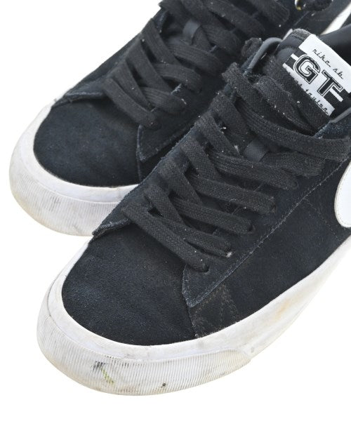 NIKE รองเท้าผ้าใบ