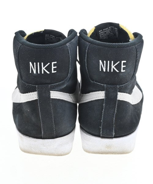 NIKE รองเท้าผ้าใบ