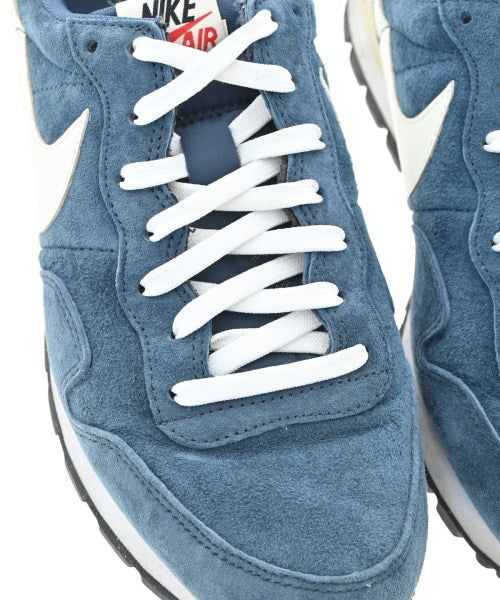 NIKE รองเท้าผ้าใบ