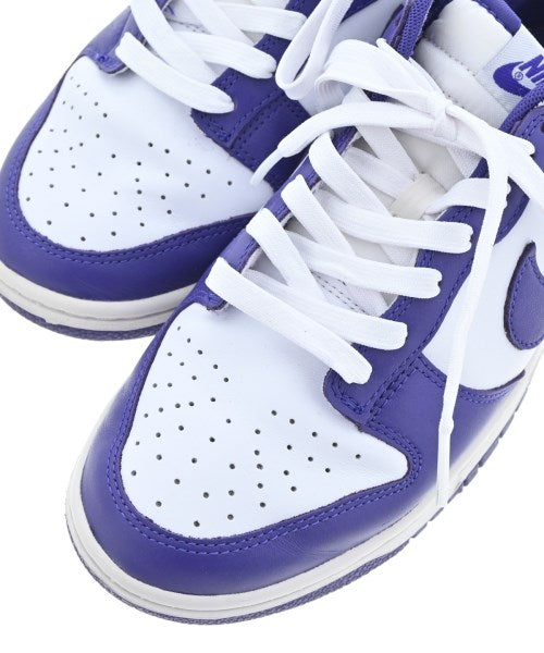 NIKE รองเท้าผ้าใบ