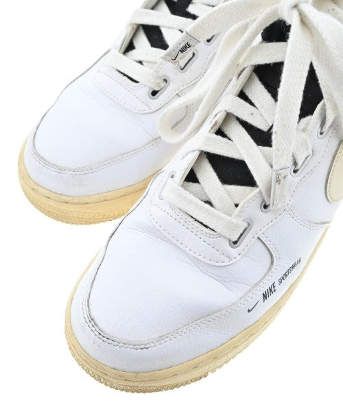 NIKE รองเท้าผ้าใบ