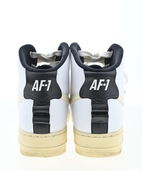 NIKE รองเท้าผ้าใบ
