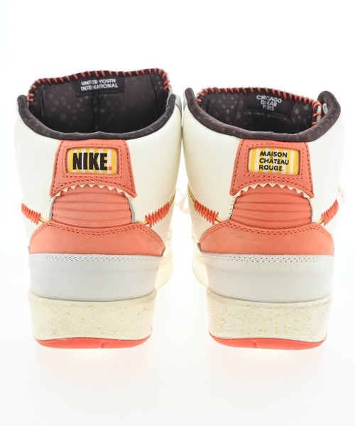 NIKE รองเท้าผ้าใบ