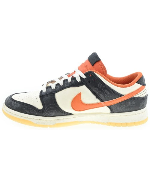 NIKE รองเท้าผ้าใบ