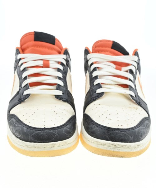 NIKE รองเท้าผ้าใบ