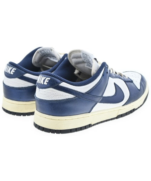 NIKE รองเท้าผ้าใบ