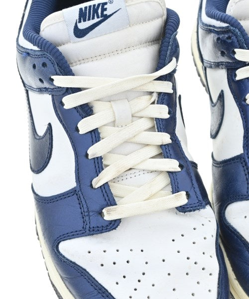 NIKE รองเท้าผ้าใบ