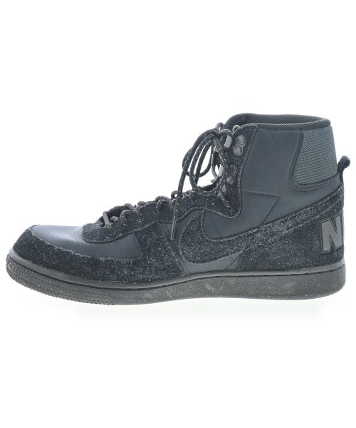 NIKE รองเท้าผ้าใบ